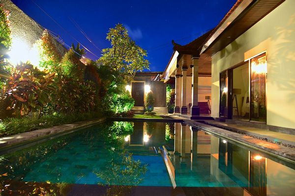 Villa Safari - modern living in the heart of Canggu Berawa - 5 minutes to Finn's Beach Club