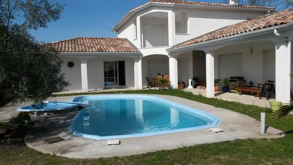 maison à Le Haillan, France