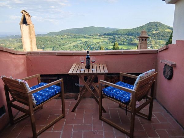 A stunning view of the Tuscan countryside