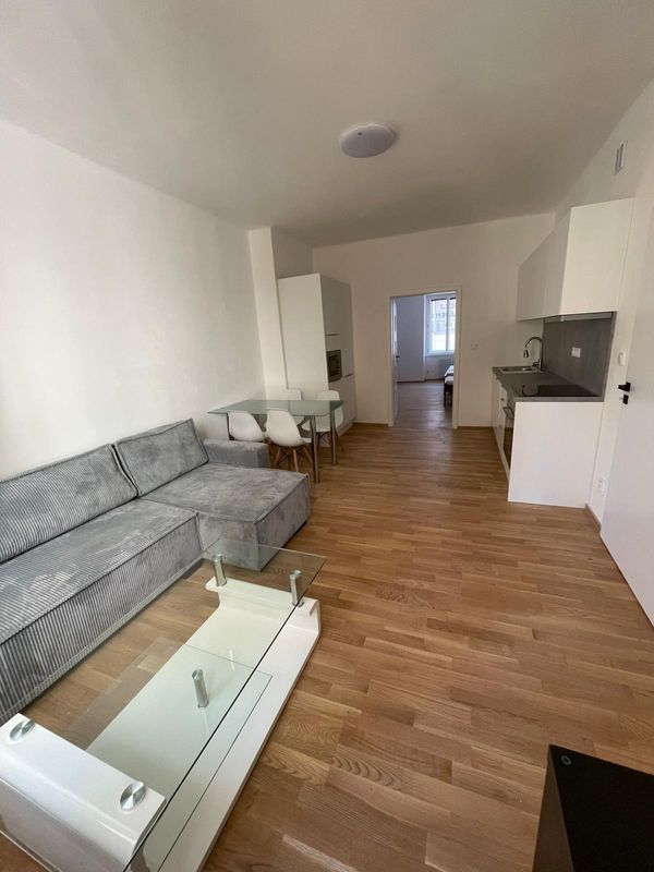 Best residential area of Prague, easy airport access, brandnew reconstruction apartment and building