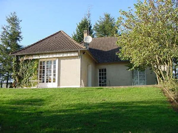 maison à Le Pont-Chrétien-Chabenet, France