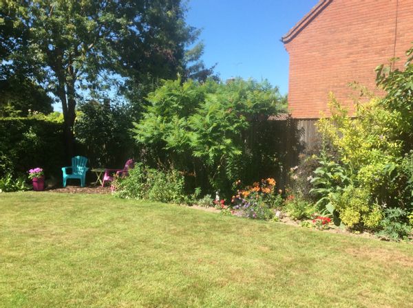 15th C village location Suffolk 1.5 hrs from London .Cambridge 30 min.    .