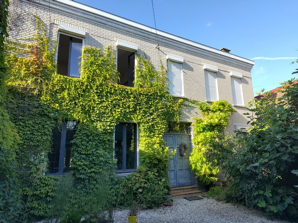ESTHER's house