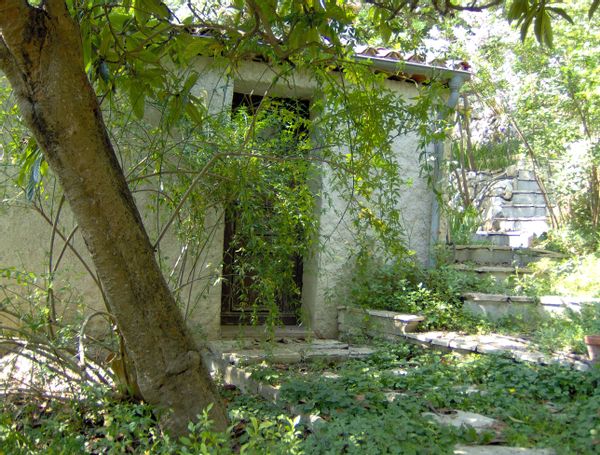 Vieille ferme dans l'aire niçoise