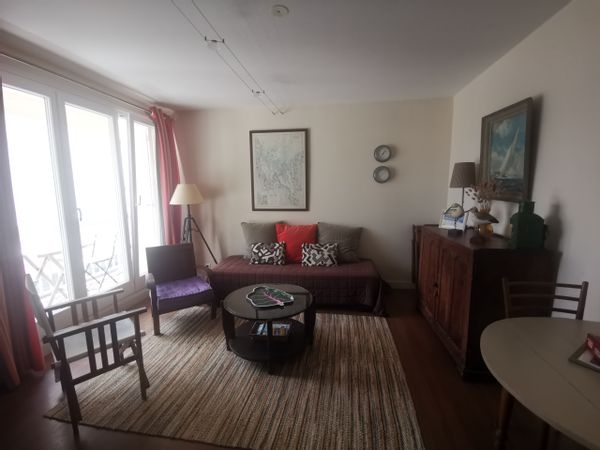 Appartement dans petite cité de caractère