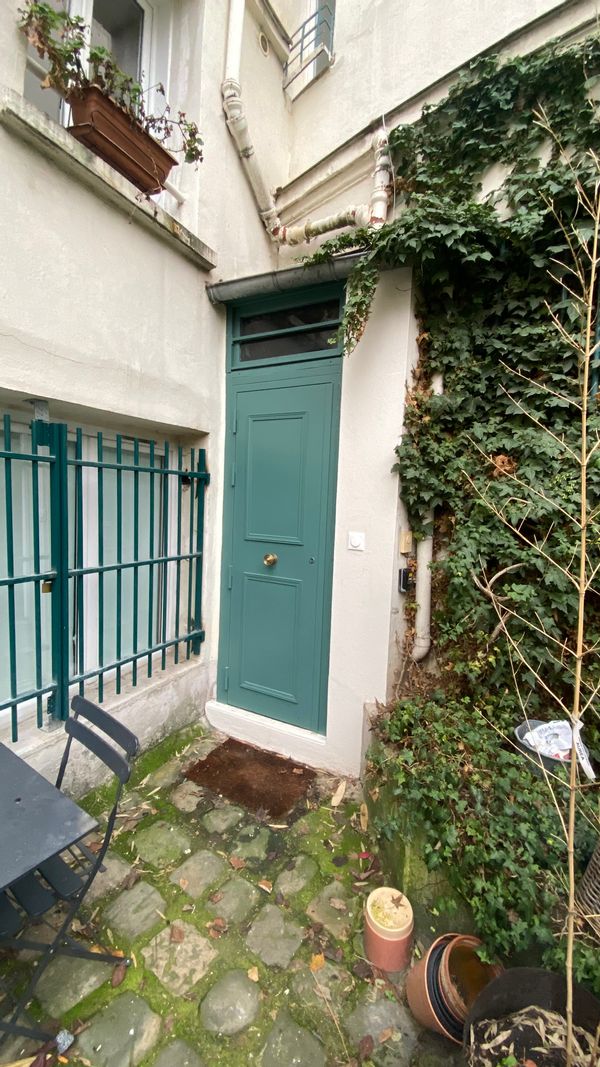 Unique newly refurbished flat located in old monastery on a pedestrian street