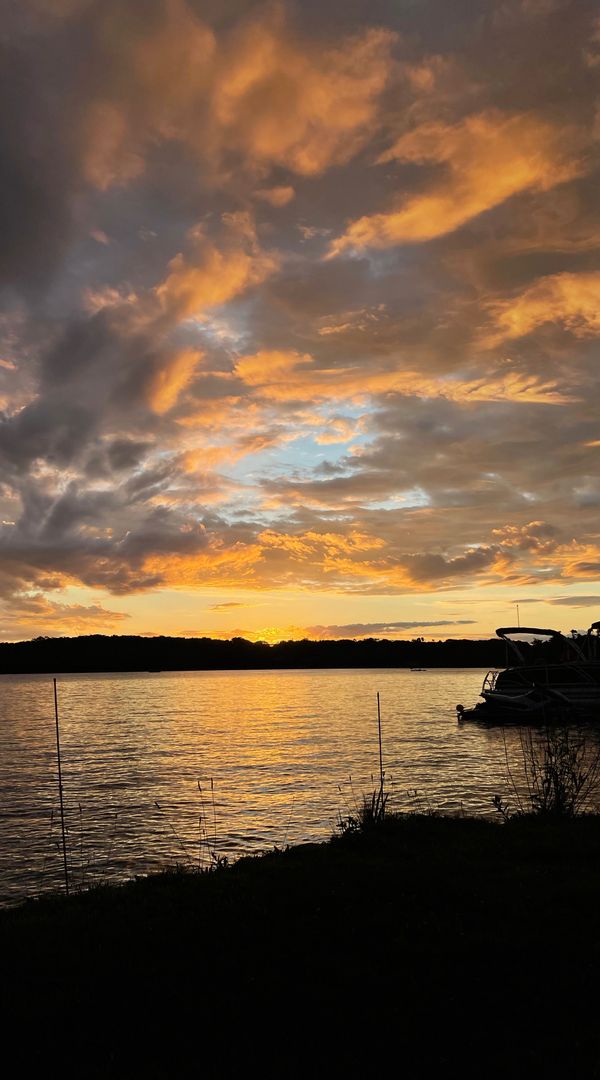 A summers delight/a winter wonderland! From kayaking to ice skating, hiking to touring Manhattan! 