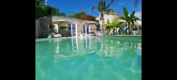 DEPENDANCE IN SPLENDIDA VILLA VISTA MARE, CON GYM E PISCINA: ACQUA SALATA, RISCALDATA, IDROMASSAGGIO