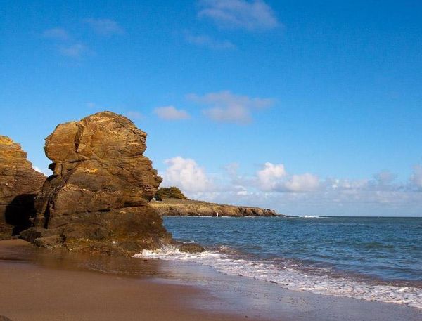 ACTUELLEMENT INDISPONIBLE Bord de mer, entre Bretagne et Vendée