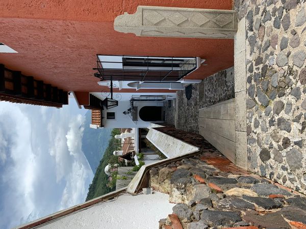 Vera and Mikeina kuća