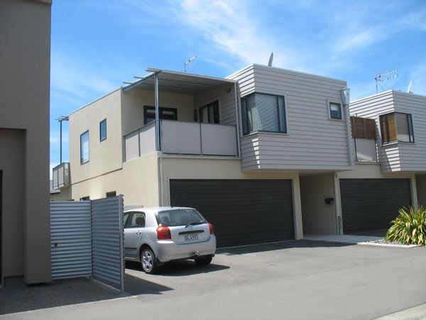 3 Bedroom townhouse in Ahuriri area of Napier.