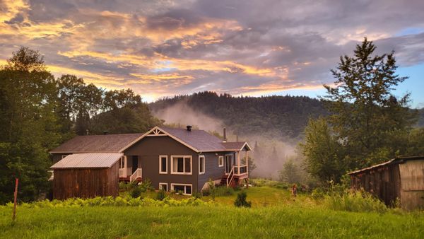Monik, Denis et Maudes hus