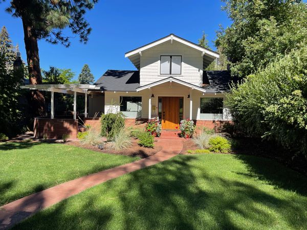 Historic Home in the Center of Old Bend