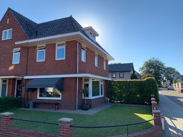 huis van Andra and family