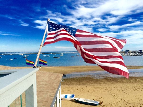 CAPE COD - Provincetown - 2 Bedroom with Panoramic Views on the Beach & Right in Town