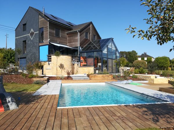 Villa with heated pool in the heart of Europe