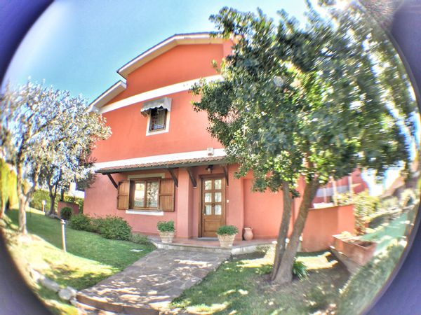 Dafne's house