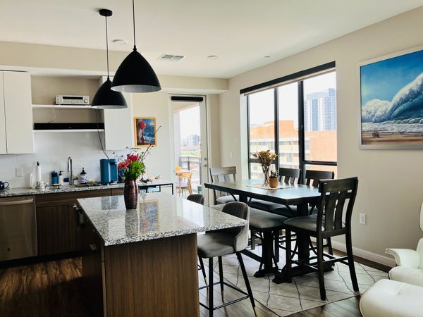 Fabulous 3BR Penthouse Apartment in Roosevelt Row in Dtwn Phoenix - close to everything+great views