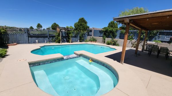 Private pool, hot tub, park access with basketball, tennis, playgrounds