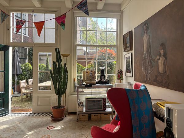 Luthers weeshuis hartje Haarlem (Amsterdam beach)