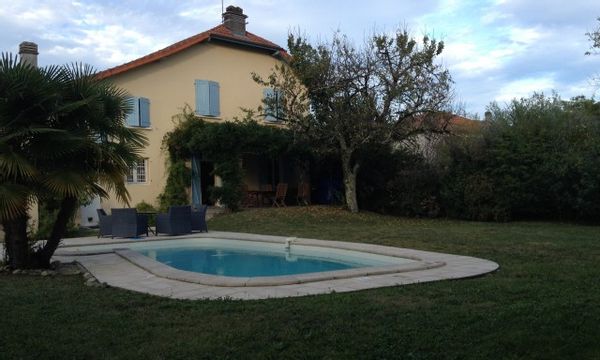 maison aux portes de Pau (sud-ouest), France