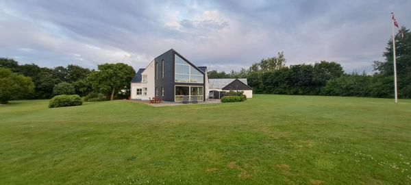 Country house at a golf cours (Hjarrebæk Golf) & 350 meter from the beach
