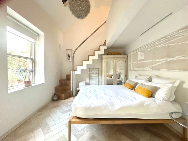 Casa di Sarah and Chris