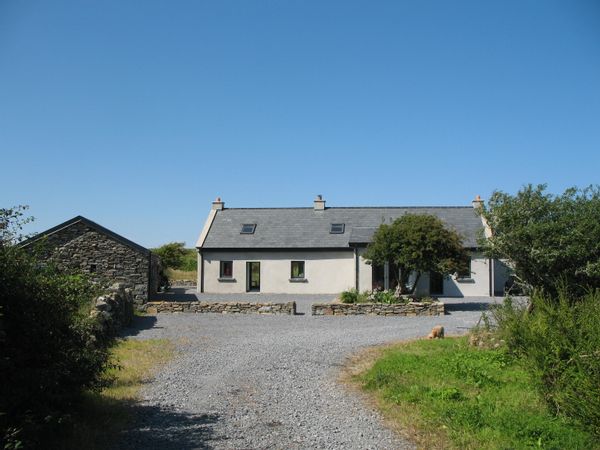 Pollclabbber Cottage, a rural oasis near Doolin and Wild Atlantic Way.