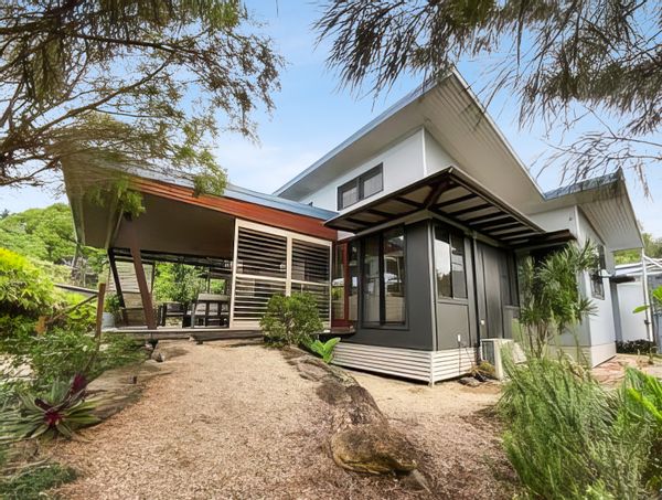 Fabulous Currumbin Eco Home - Holiday Heaven!!