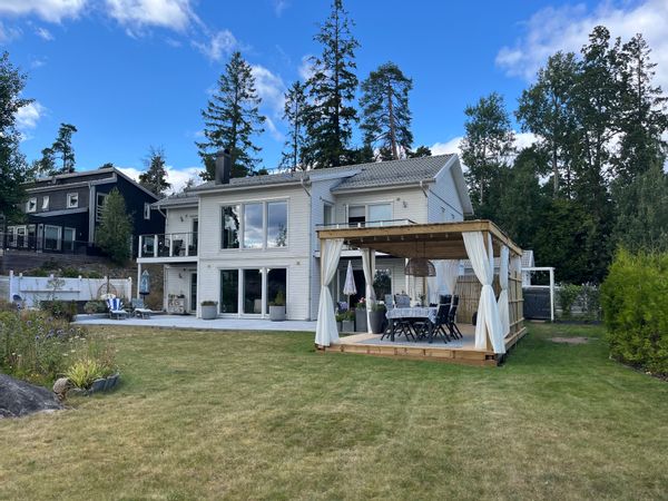 Linda & Emmanuels hus