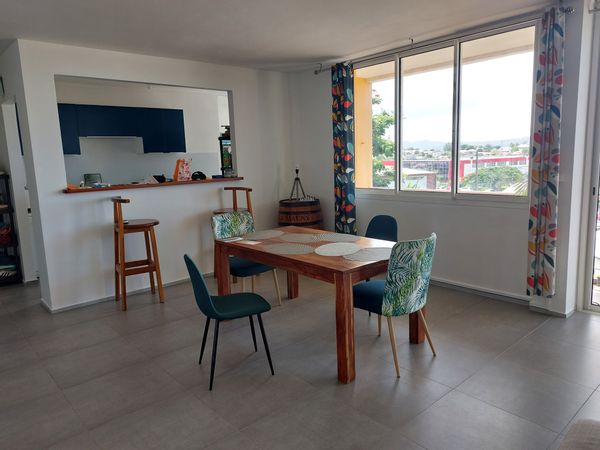 Appartement entièrement climatisé vue mer