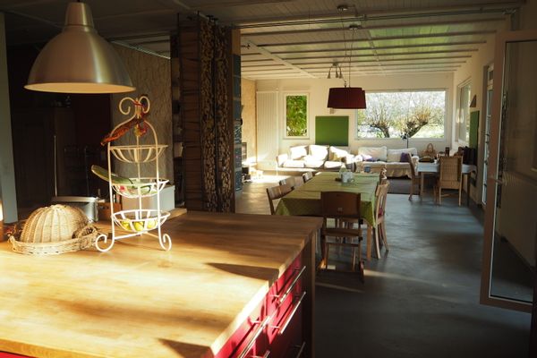 La maison de Irene & Urs with boys