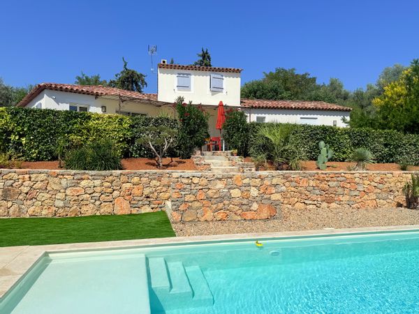 Villa avec piscine privée à Lorgues – Entre mer et Verdon