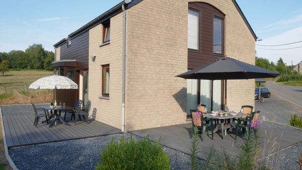 à 100 m de la plus grande forêt de Belgique (7000 ha).