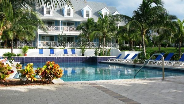 Captivating Condo in Valentine's Resort and Yacht Club in Harbour Island, Bahamas