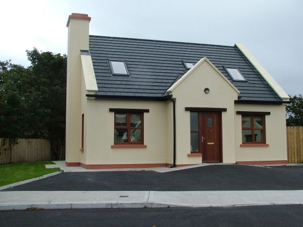 We are open to all offers, but particularly like the sun and the sea. We respond immediately