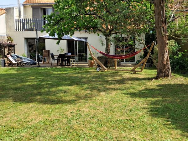 Bienvenue cyclistes! chambre privée chez Armelle & Ludovic, circuit Loire à vélo