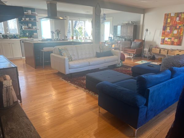 Modern, Artful Comfort minutes from Boston