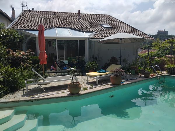 Maison avec piscine, entre lac et océan - Biarritz