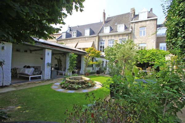 Historic 5 story House in Medieval Centre Maastricht - No availability for 2024 and 2025
