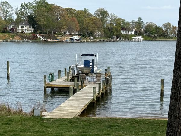 Waterfront Home in Annapolis w/ stunning views of Chesapeake Bay.