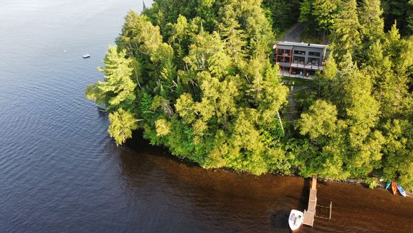 Villa on magnificent Lac Mégantic | Eastern Townships - Québec, Canada
