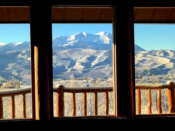 Rocky Mountain paradise in all seasons - rural, but near Aspen