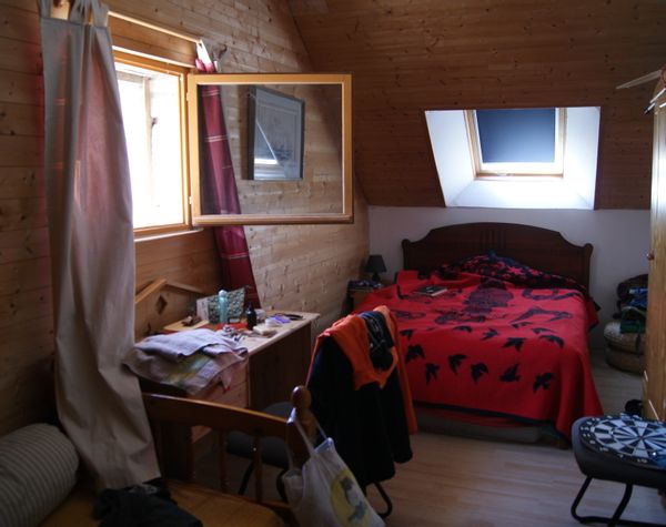 Une chambre spacieuse ; à la campagne