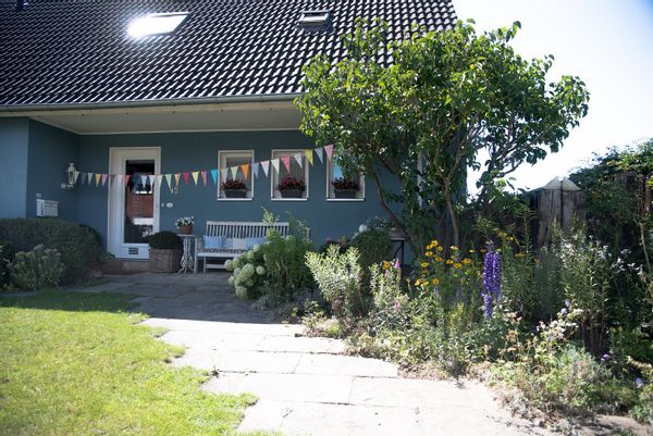 Looking for a TORONTO home in Queen East in the summer for GP or a great family home in Germany