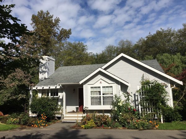 Island country house