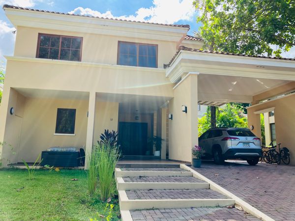 julie's house