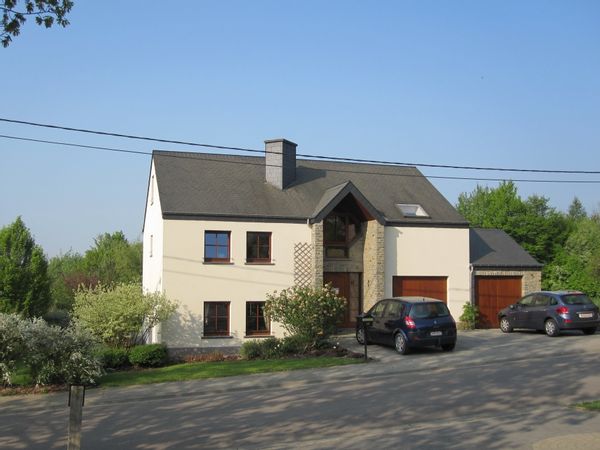 Belle villa près de la forêt, dans le sud de la Belgique, à proximité de la France et du Luxembourg