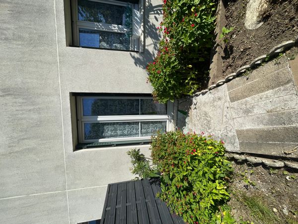 Petite maison mitoyenne située à 20 minutes environ du chateau de Fontainebleau.