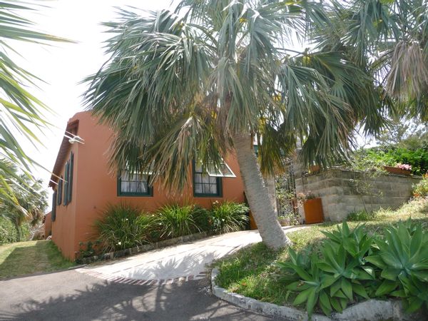 Old Bermuda home with waterfront